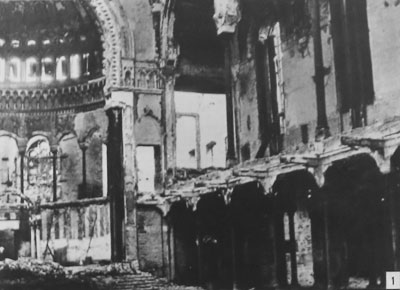 Die Synagoge an der Fasanenstraße nach ihrer Zerstörung im November 1938.